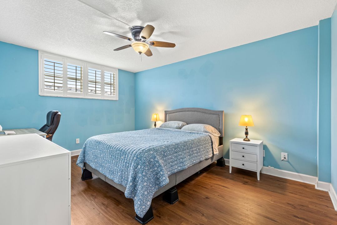 For Sale: $350,000 (2 beds, 2 baths, 1000 Square Feet)