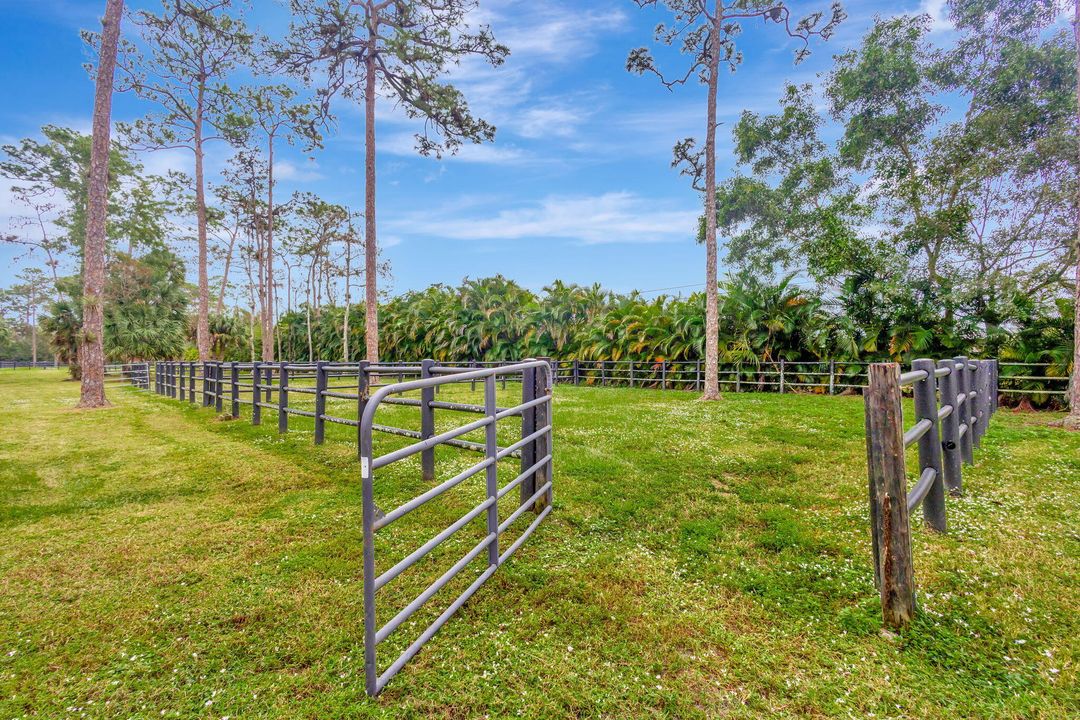 For Sale: $2,100,000 (3 beds, 3 baths, 2486 Square Feet)