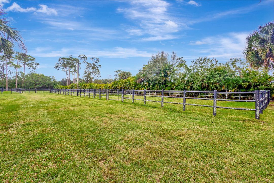 For Sale: $2,100,000 (3 beds, 3 baths, 2486 Square Feet)