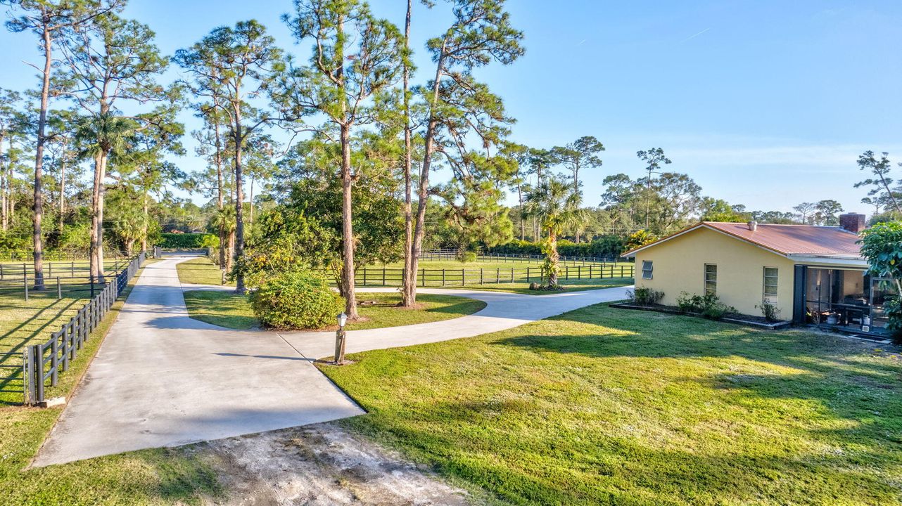 For Sale: $2,100,000 (3 beds, 3 baths, 2486 Square Feet)