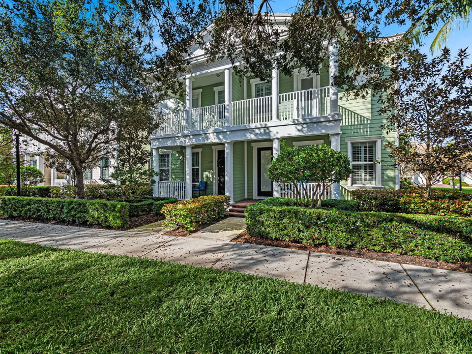 For Sale: $740,000 (3 beds, 2 baths, 1890 Square Feet)