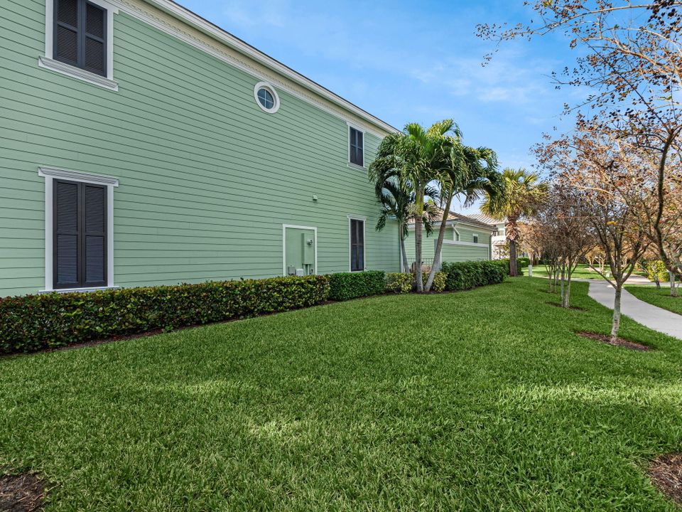 For Sale: $740,000 (3 beds, 2 baths, 1890 Square Feet)