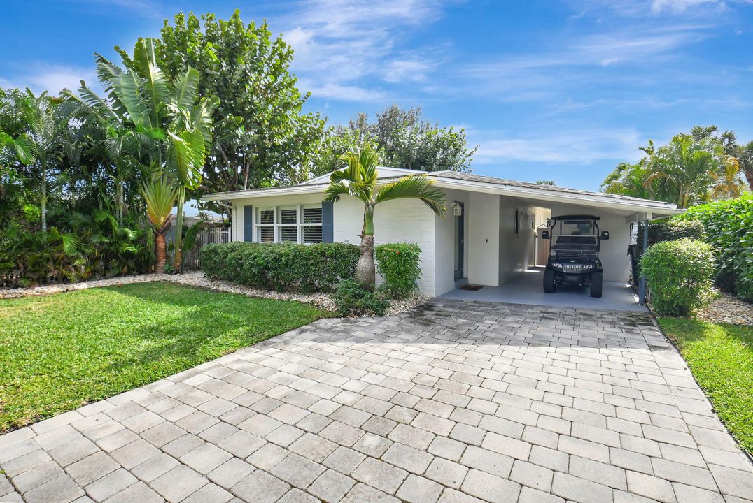 For Sale: $1,350,000 (3 beds, 2 baths, 1146 Square Feet)