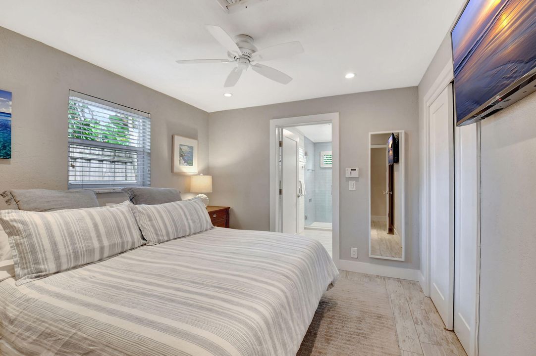 For Sale: $1,350,000 (3 beds, 2 baths, 1146 Square Feet)