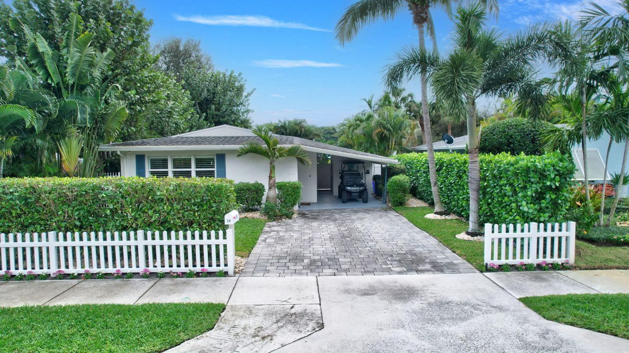 For Sale: $1,350,000 (3 beds, 2 baths, 1146 Square Feet)