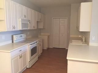 For Rent: $2,000 (3 beds, 2 baths, 1267 Square Feet)