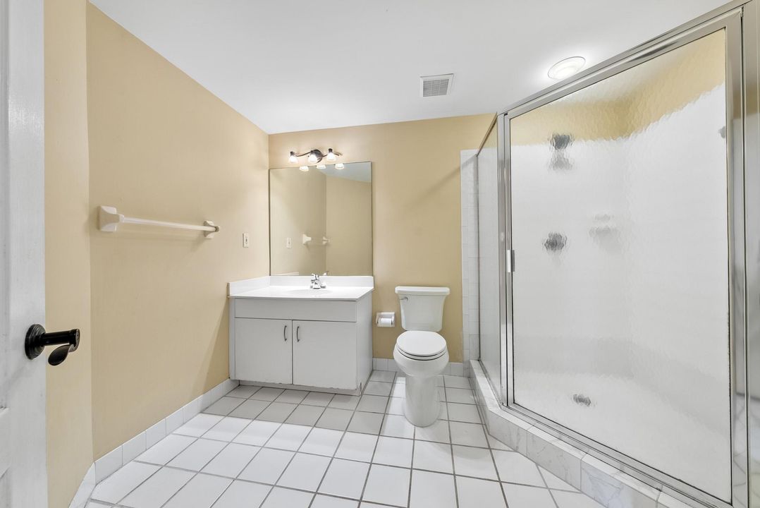 For Sale: $415,000 (2 beds, 2 baths, 1192 Square Feet)