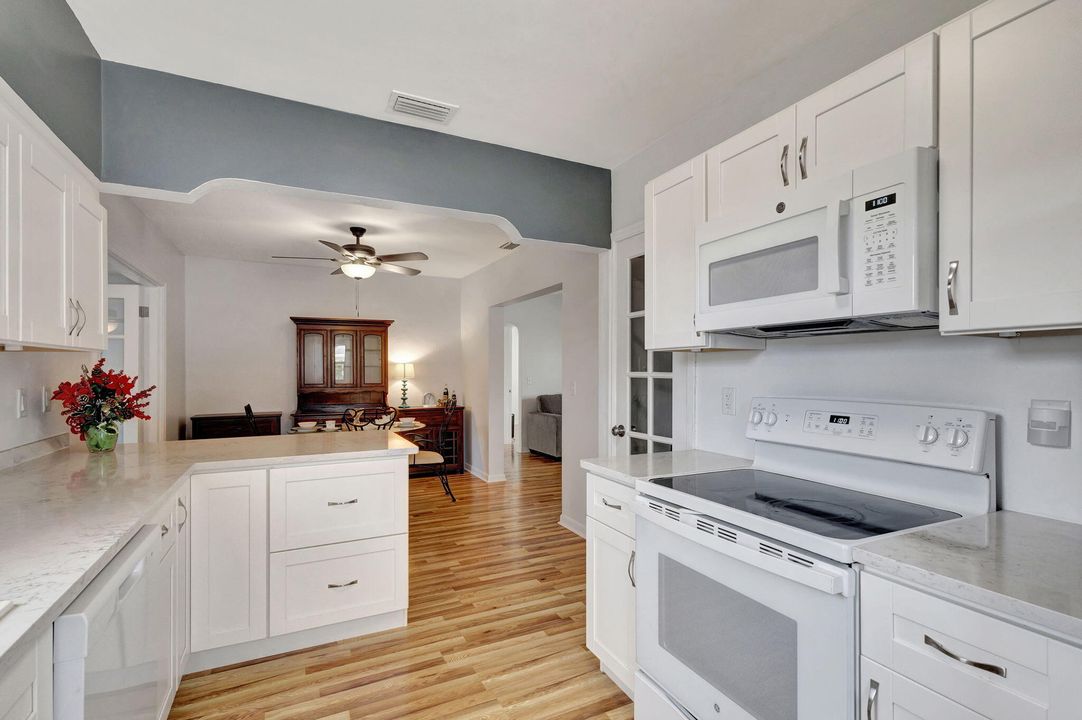 For Sale: $787,000 (3 beds, 1 baths, 1315 Square Feet)