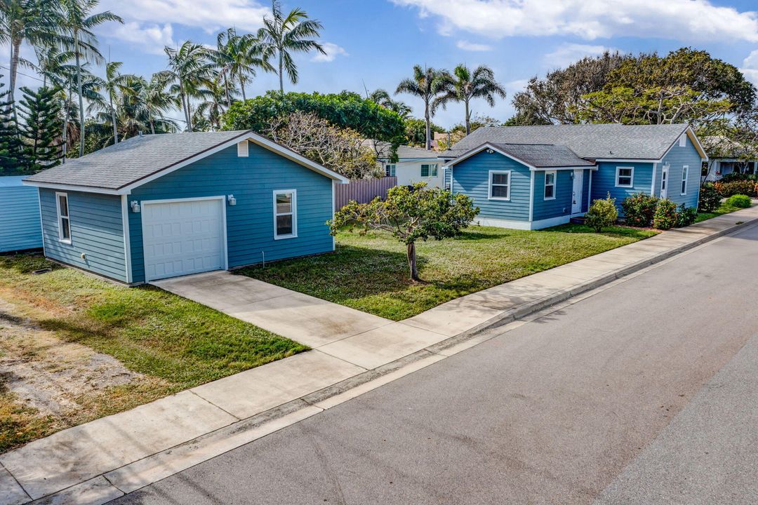 For Sale: $787,000 (3 beds, 1 baths, 1315 Square Feet)