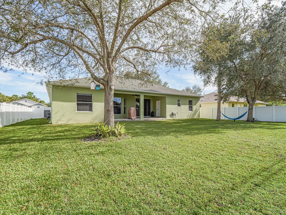 For Sale: $480,000 (4 beds, 3 baths, 2224 Square Feet)