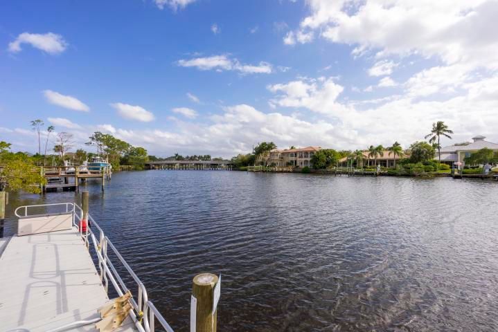 For Sale: $298,000 (3 beds, 2 baths, 1625 Square Feet)