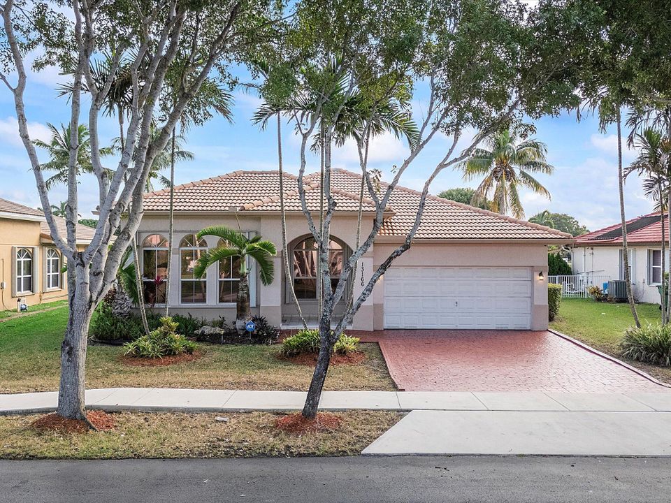 For Sale: $860,000 (3 beds, 2 baths, 2280 Square Feet)