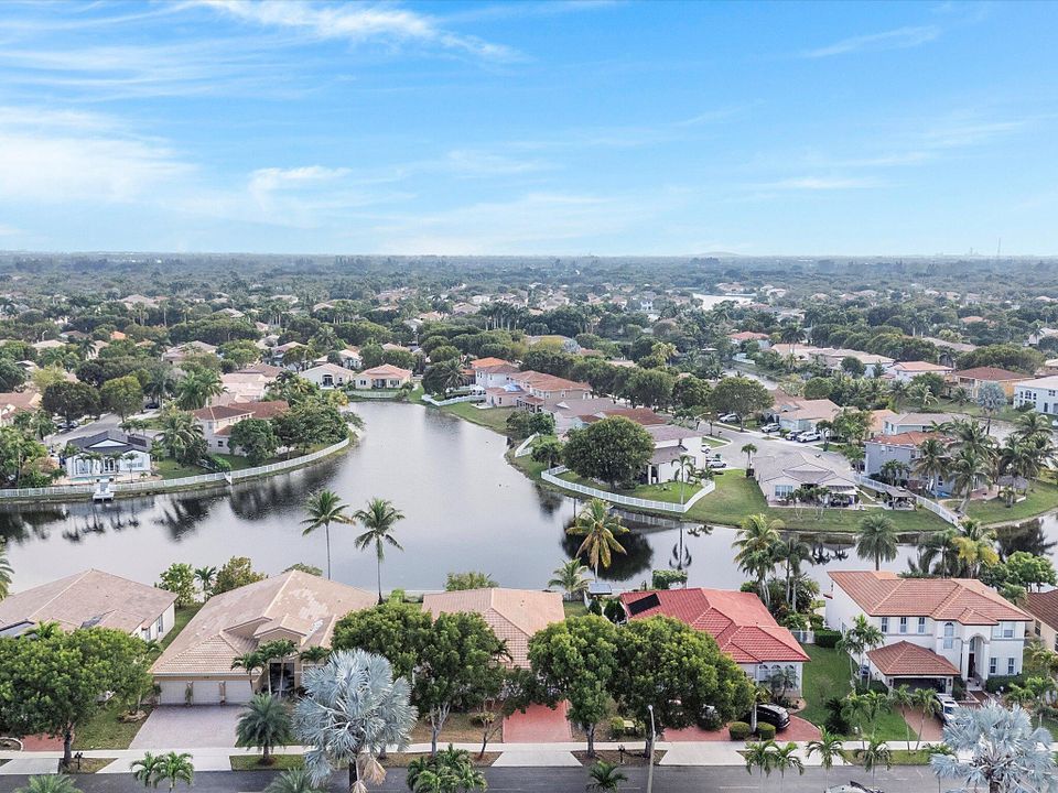 For Sale: $860,000 (3 beds, 2 baths, 2280 Square Feet)