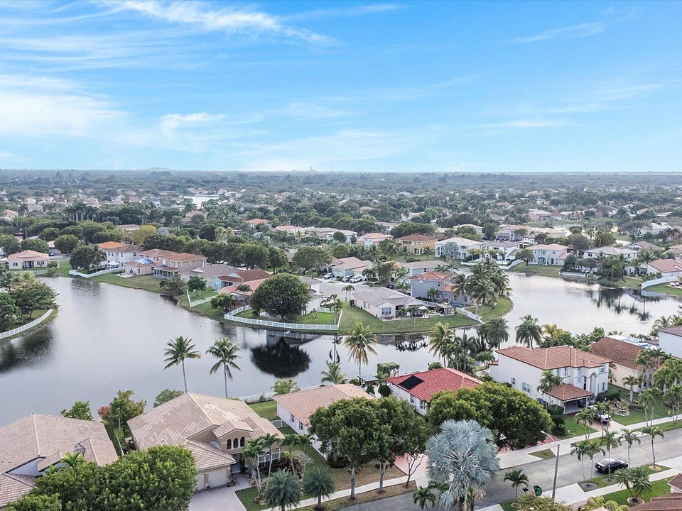 For Sale: $860,000 (3 beds, 2 baths, 2280 Square Feet)