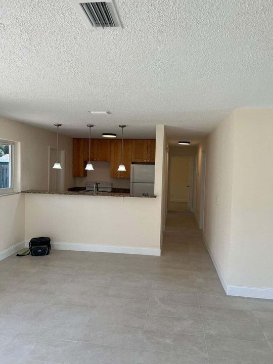 For Rent: $3,000 (3 beds, 2 baths, 1248 Square Feet)