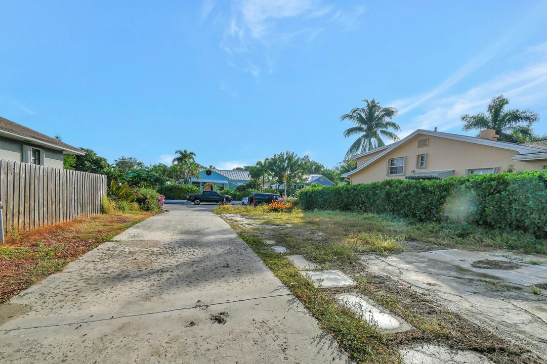 For Sale: $395,699 (3 beds, 2 baths, 1003 Square Feet)