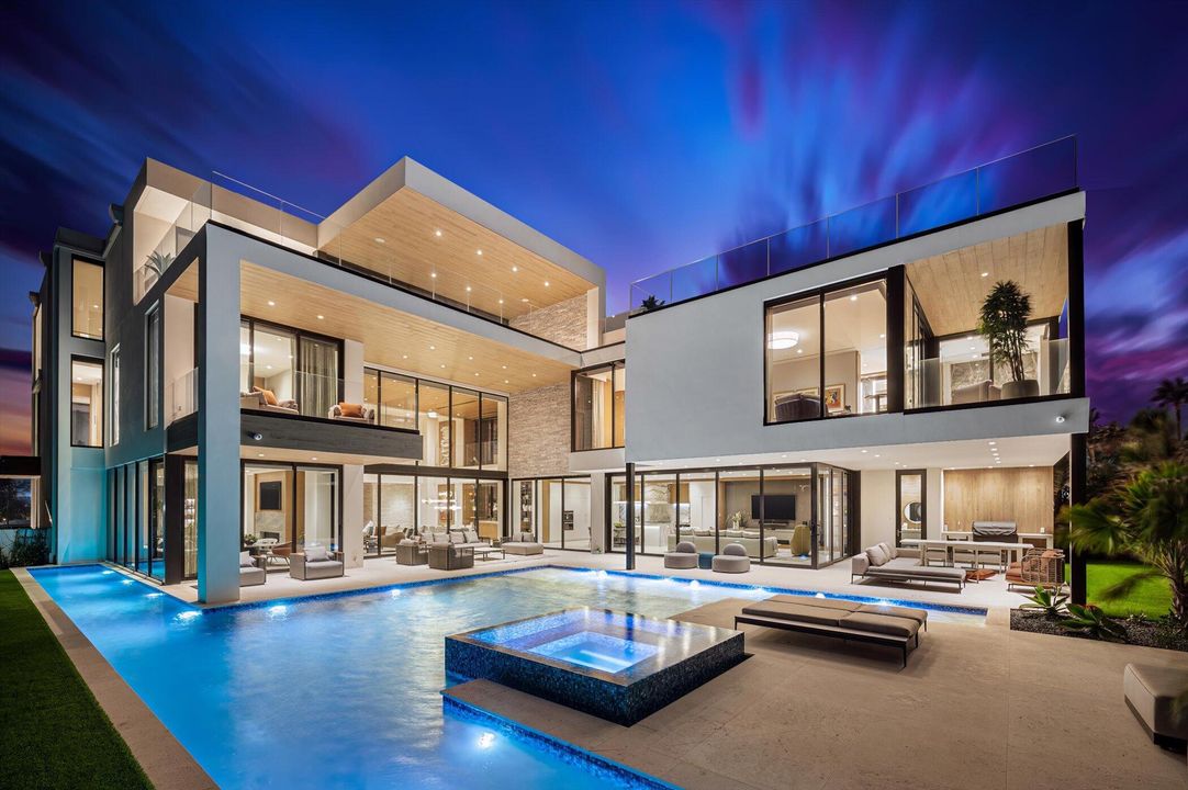 На продажу: $45,000,000 (6 спален, 6 ванн, 12912 Квадратных фут)