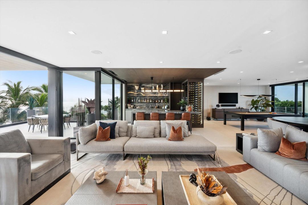 На продажу: $45,000,000 (6 спален, 6 ванн, 12912 Квадратных фут)