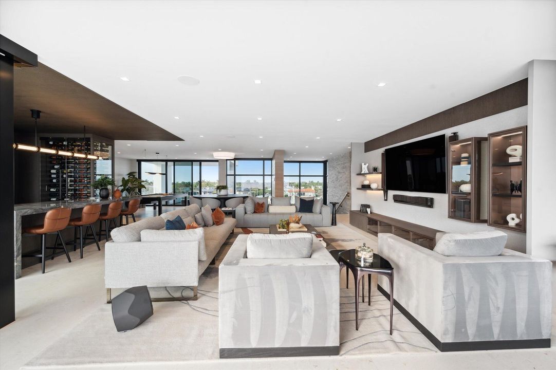 На продажу: $45,000,000 (6 спален, 6 ванн, 12912 Квадратных фут)