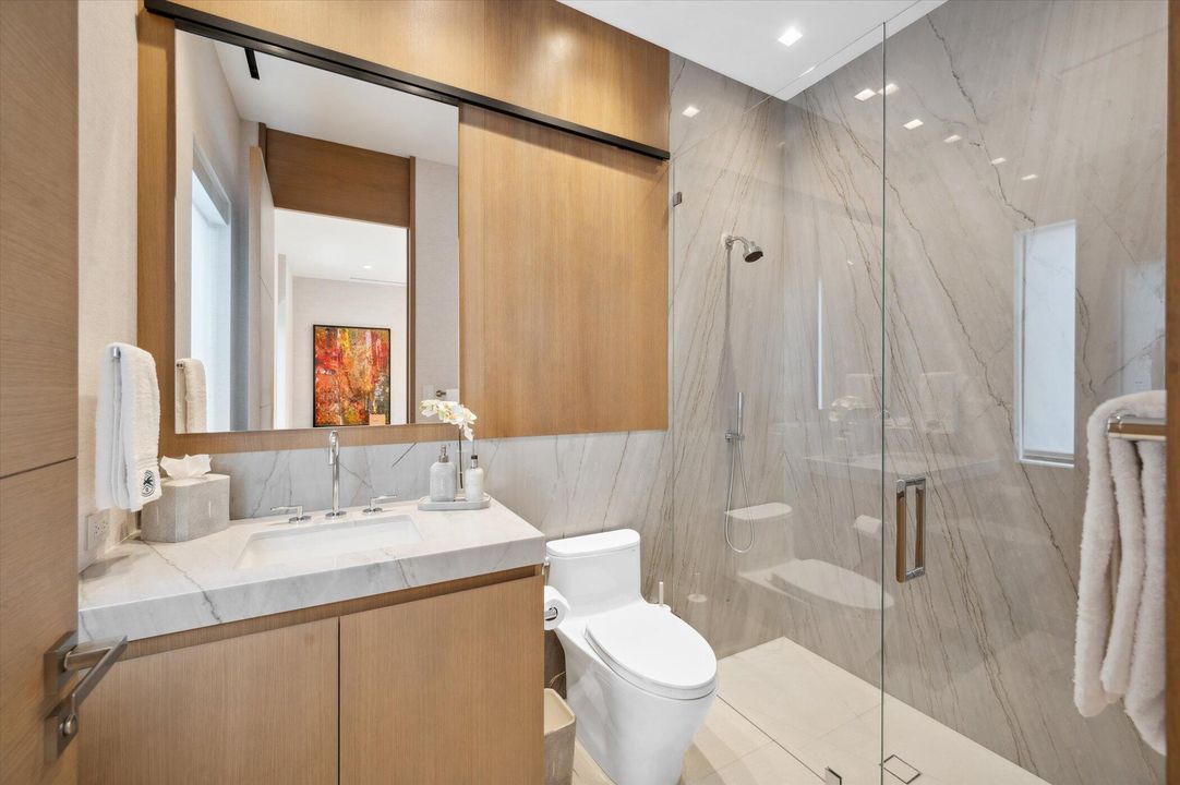 На продажу: $45,000,000 (6 спален, 6 ванн, 12912 Квадратных фут)