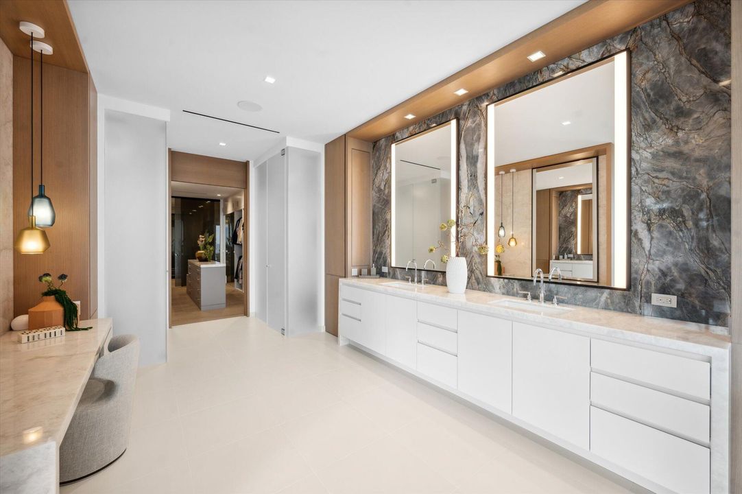 На продажу: $45,000,000 (6 спален, 6 ванн, 12912 Квадратных фут)