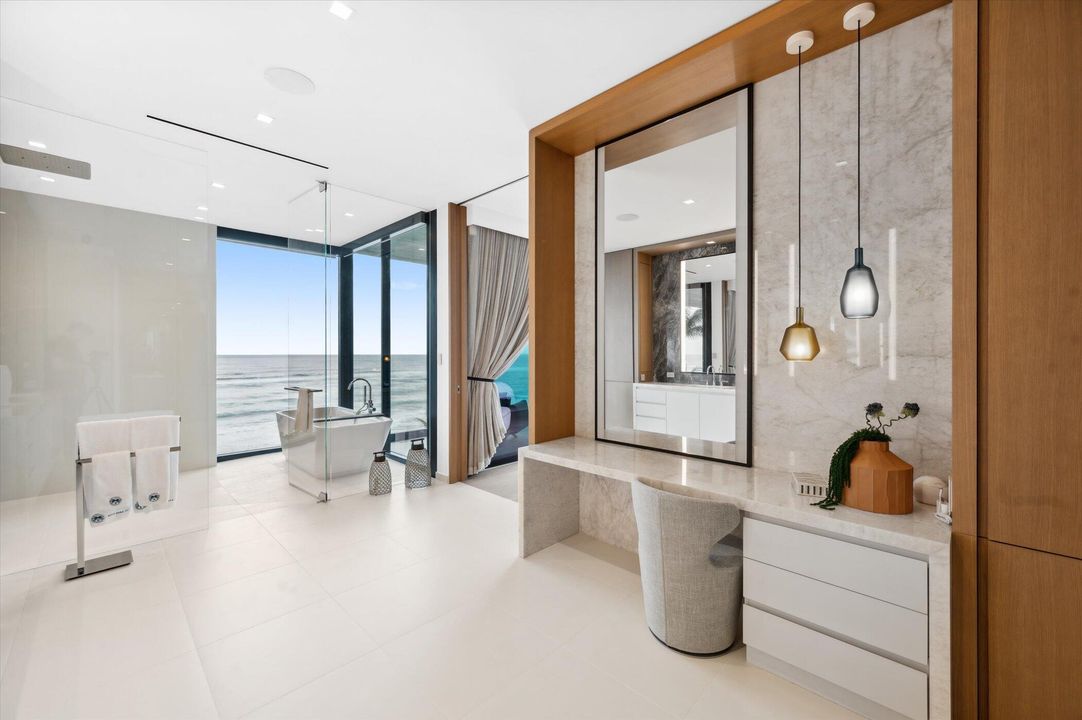 На продажу: $45,000,000 (6 спален, 6 ванн, 12912 Квадратных фут)