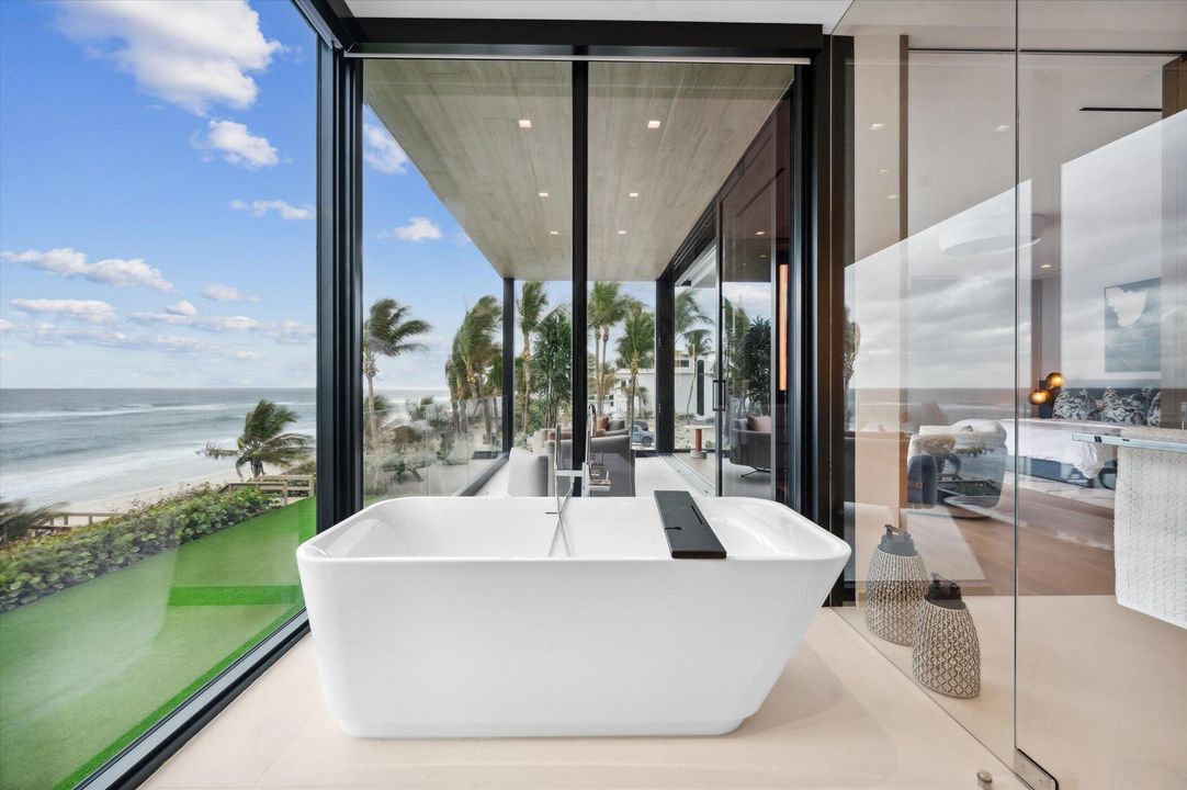 На продажу: $45,000,000 (6 спален, 6 ванн, 12912 Квадратных фут)