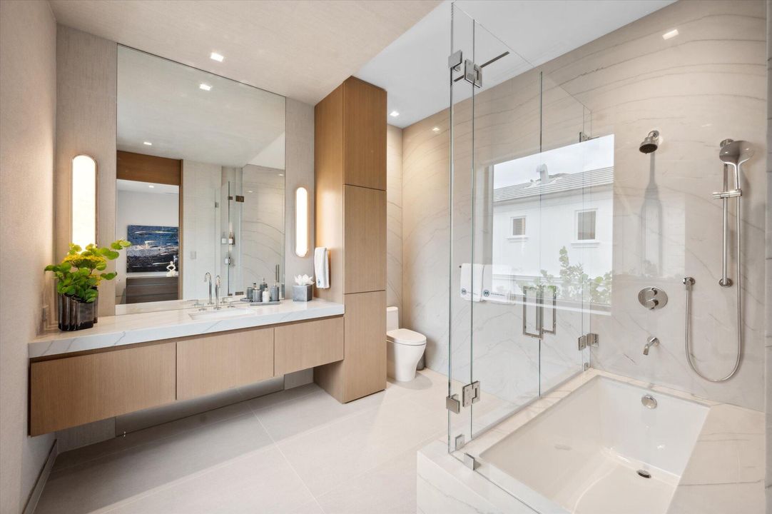 На продажу: $45,000,000 (6 спален, 6 ванн, 12912 Квадратных фут)