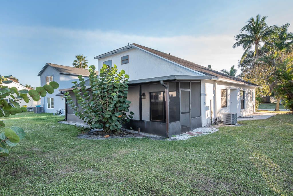 For Sale: $420,000 (3 beds, 2 baths, 1587 Square Feet)