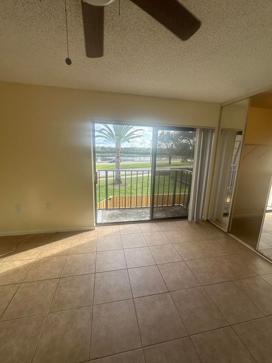 For Rent: $2,100 (2 beds, 2 baths, 1236 Square Feet)