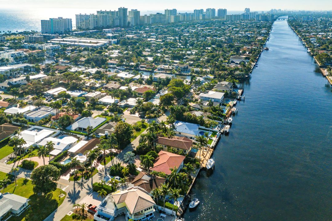 Active With Contract: $2,650,000 (4 beds, 4 baths, 3671 Square Feet)