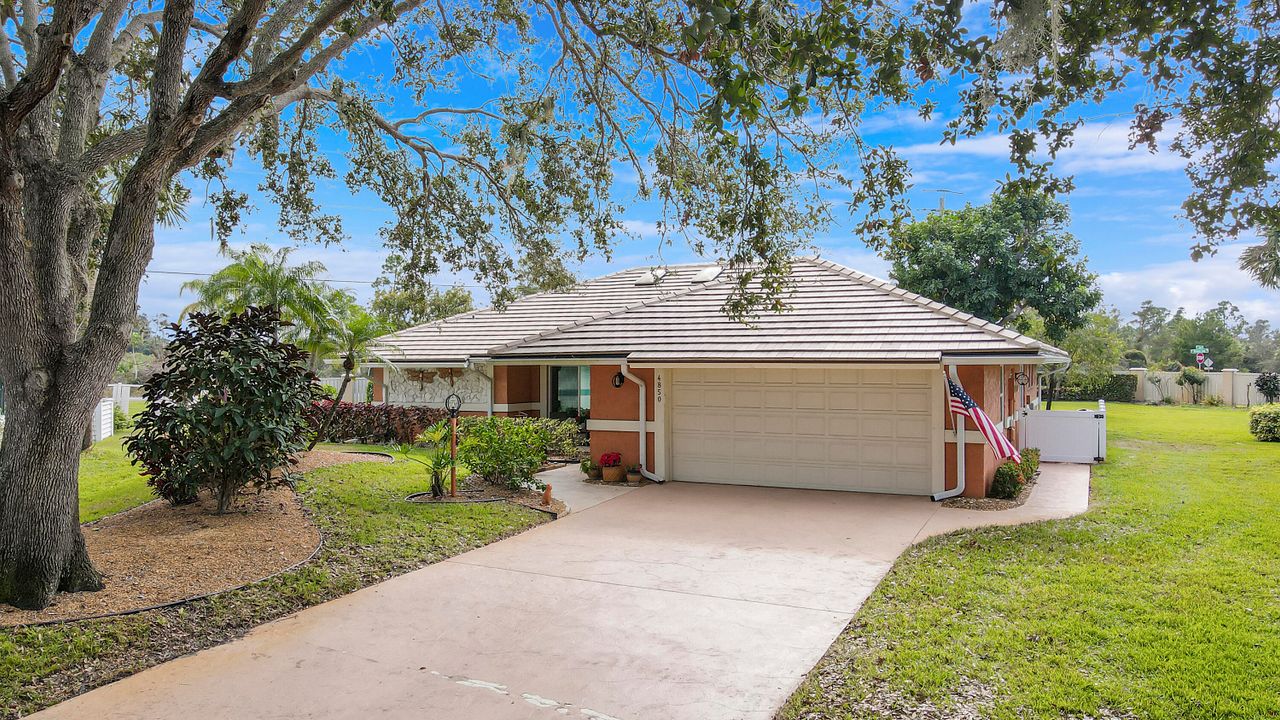 For Sale: $525,000 (3 beds, 2 baths, 1786 Square Feet)