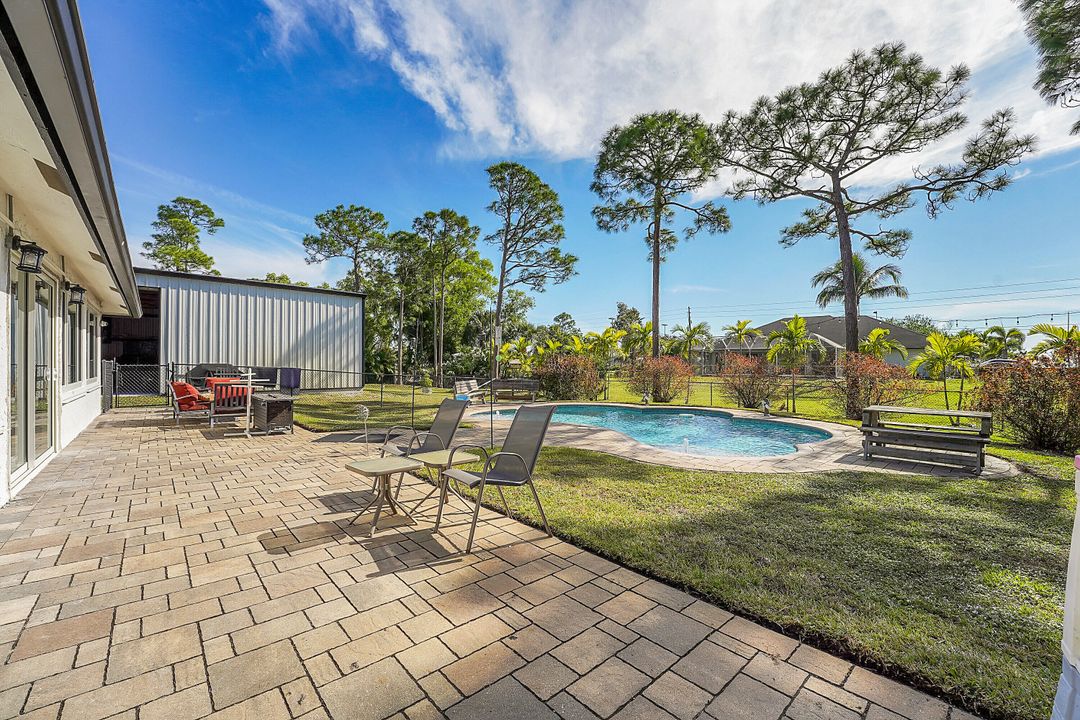 For Sale: $998,000 (3 beds, 2 baths, 1950 Square Feet)