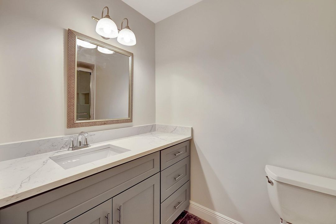 For Sale: $449,900 (2 beds, 2 baths, 1325 Square Feet)