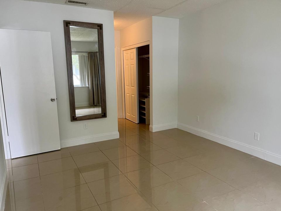 En Venta: $180,000 (1 camas, 1 baños, 700 Pies cuadrados)