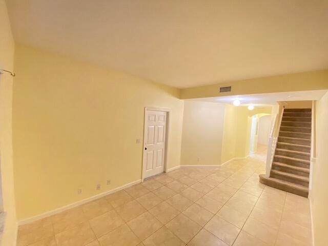 For Rent: $2,500 (3 beds, 3 baths, 1423 Square Feet)