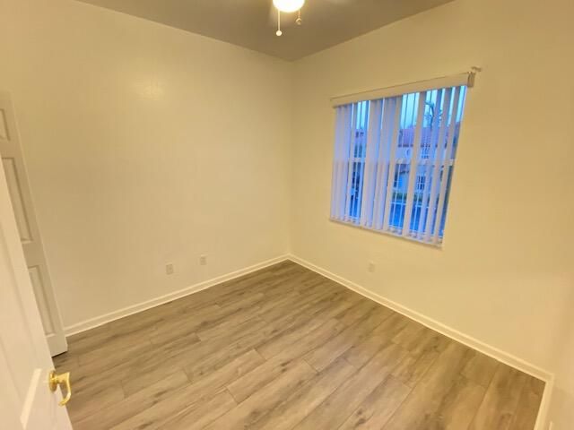 For Rent: $2,500 (3 beds, 2 baths, 1396 Square Feet)