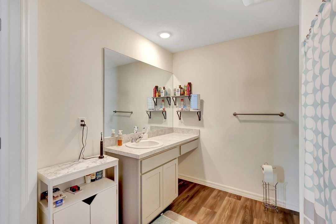 For Sale: $430,000 (3 beds, 2 baths, 1796 Square Feet)