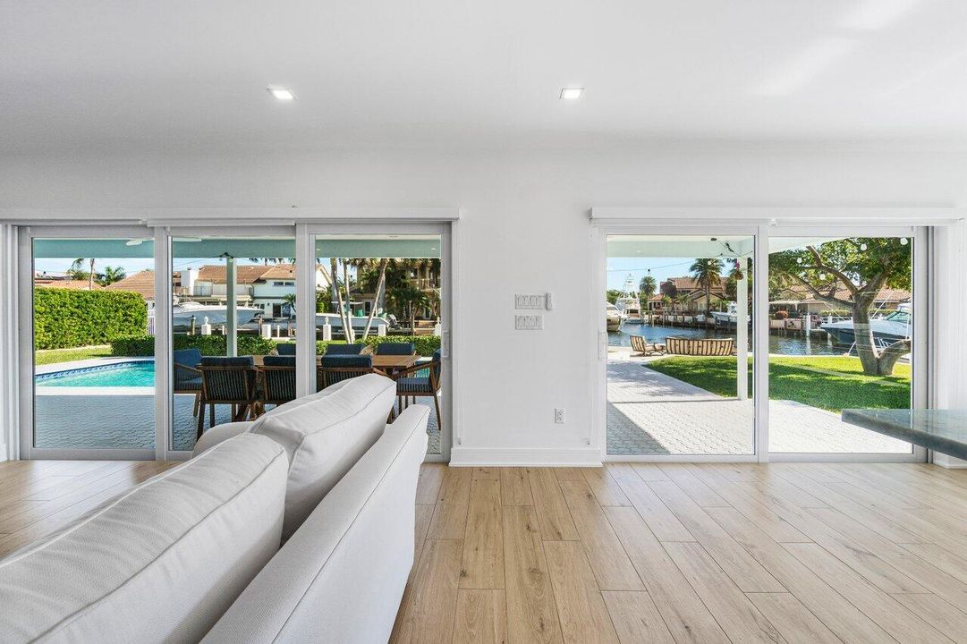 En Venta: $3,695,000 (3 camas, 2 baños, 2359 Pies cuadrados)