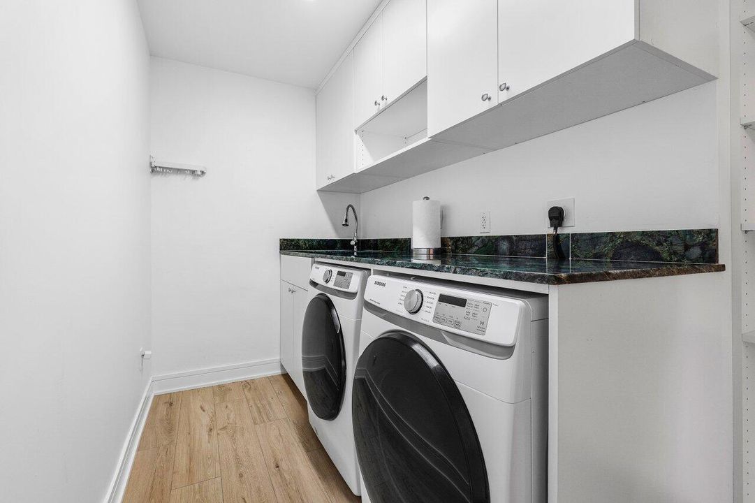 En Venta: $3,695,000 (3 camas, 2 baños, 2359 Pies cuadrados)