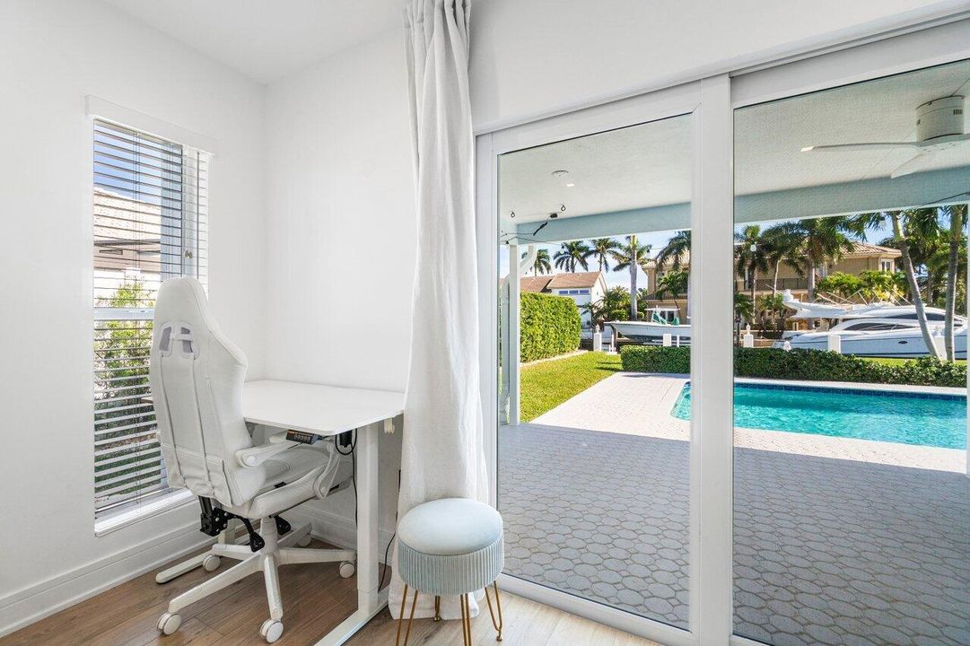 En Venta: $3,695,000 (3 camas, 2 baños, 2359 Pies cuadrados)