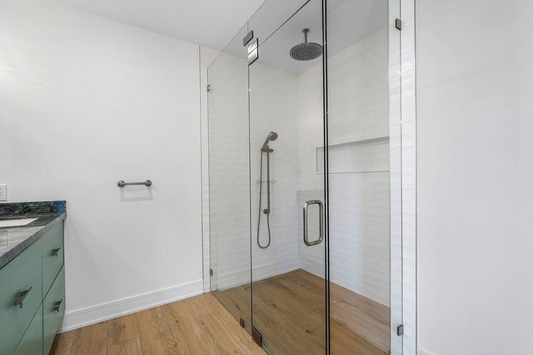 En Venta: $3,695,000 (3 camas, 2 baños, 2359 Pies cuadrados)