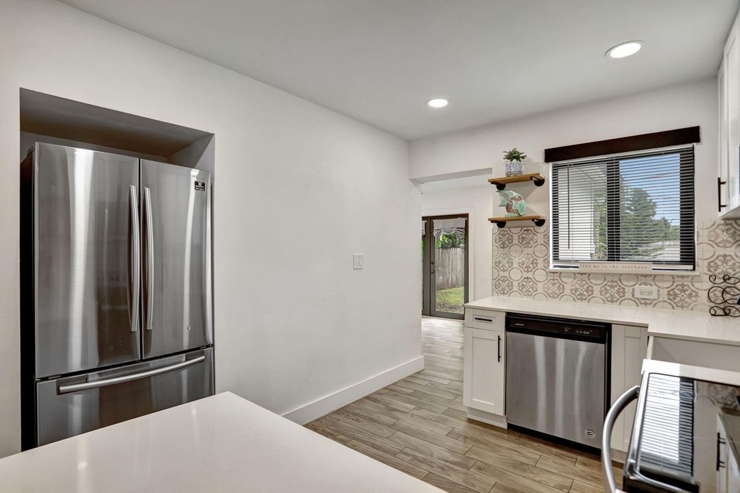 For Sale: $459,000 (3 beds, 2 baths, 1138 Square Feet)