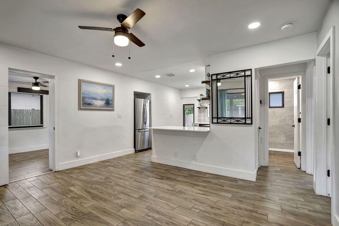 For Sale: $459,000 (3 beds, 2 baths, 1138 Square Feet)