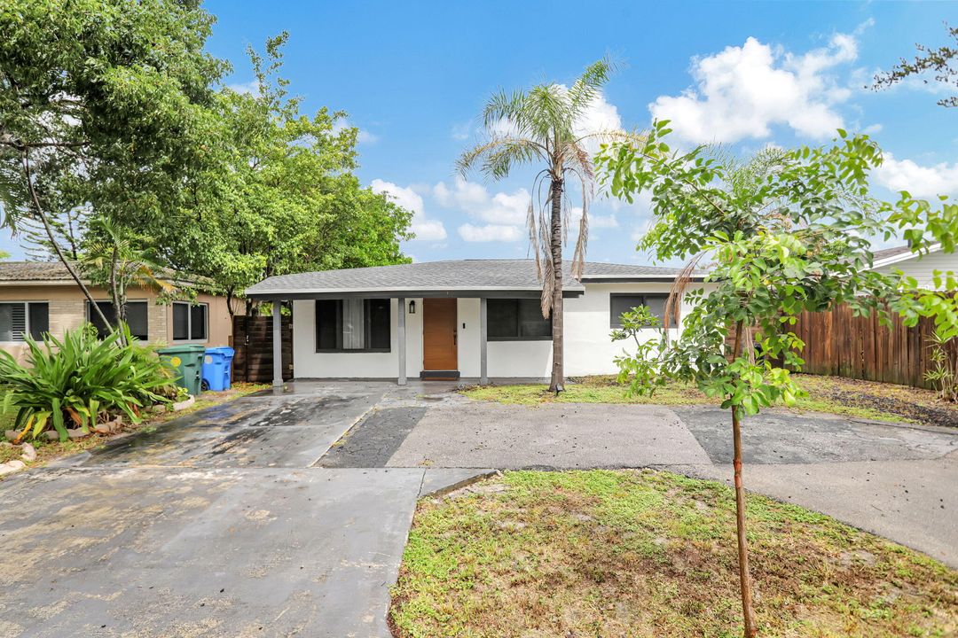 For Sale: $459,000 (3 beds, 2 baths, 1138 Square Feet)