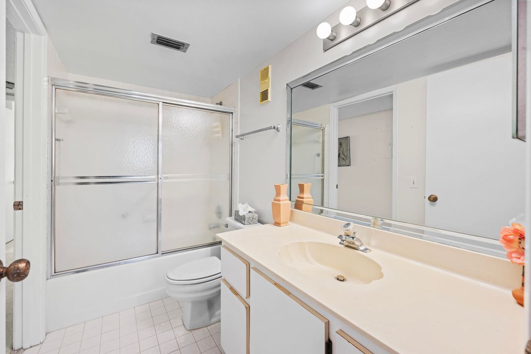 For Sale: $199,000 (2 beds, 2 baths, 1220 Square Feet)