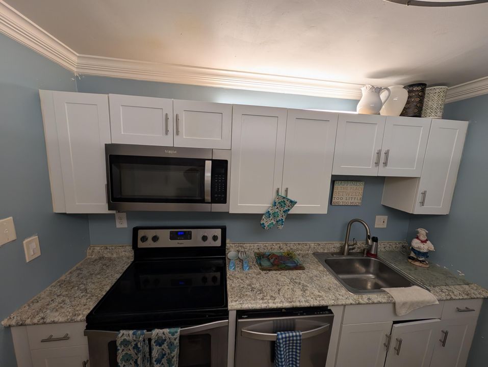 For Rent: $1,600 (2 beds, 2 baths, 1104 Square Feet)