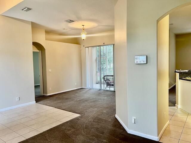 For Rent: $2,200 (3 beds, 2 baths, 1649 Square Feet)