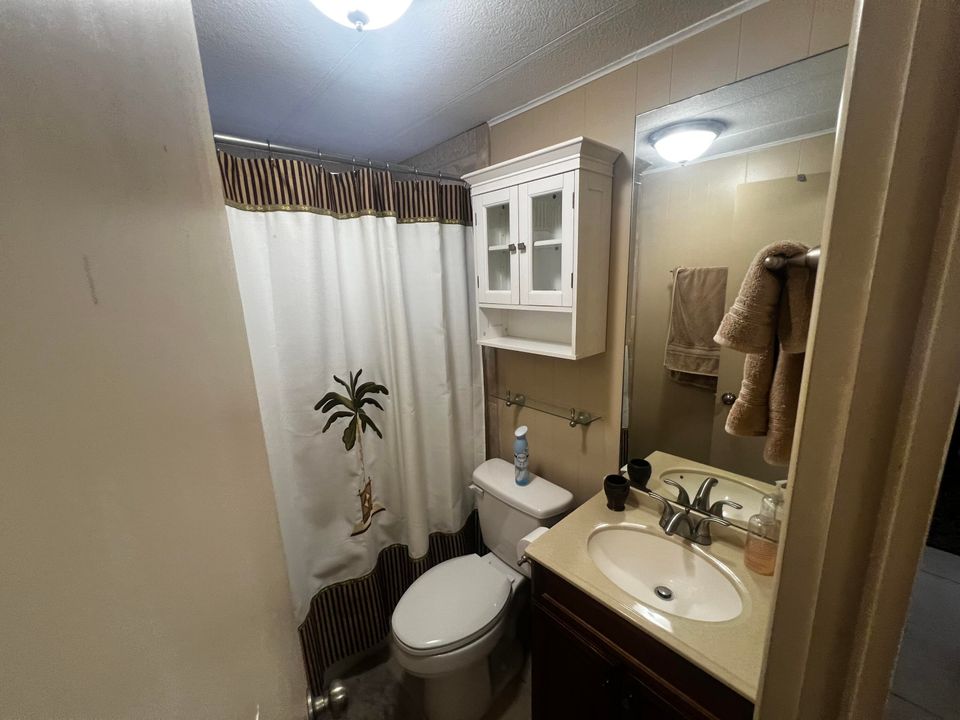 For Sale: $310,000 (1 beds, 1 baths, 336 Square Feet)