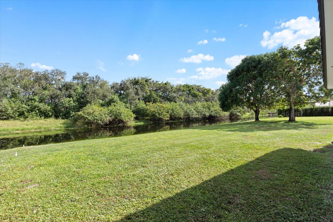 For Sale: $1,099,000 (4 beds, 2 baths, 2440 Square Feet)